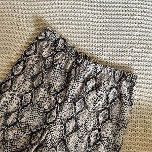 Color Alien Snake Print Bike Short